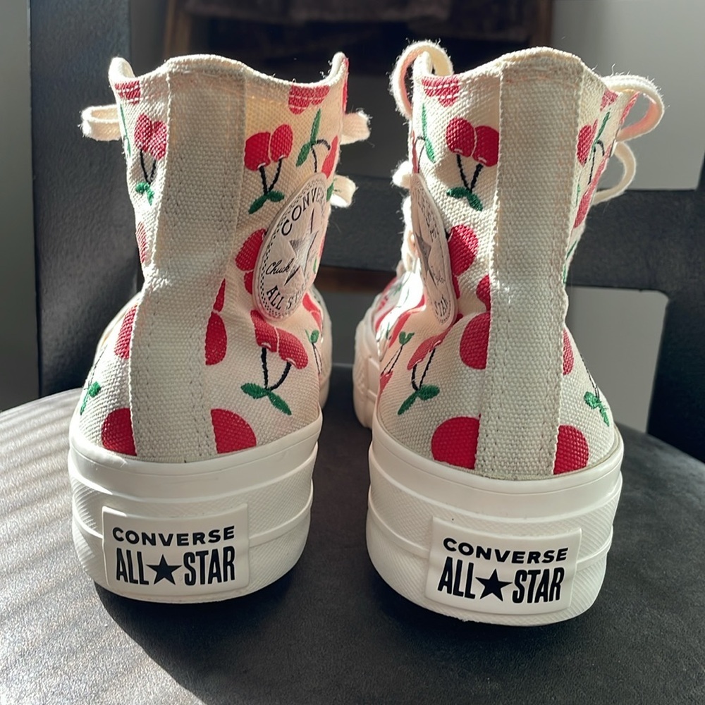 CONVERSE CHUCK TAYLOR ALL STAR LIFT PLATFORM CHERRIES - Picture 6 of 13
